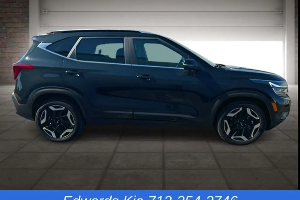 2024 Kia Seltos SX photo 1