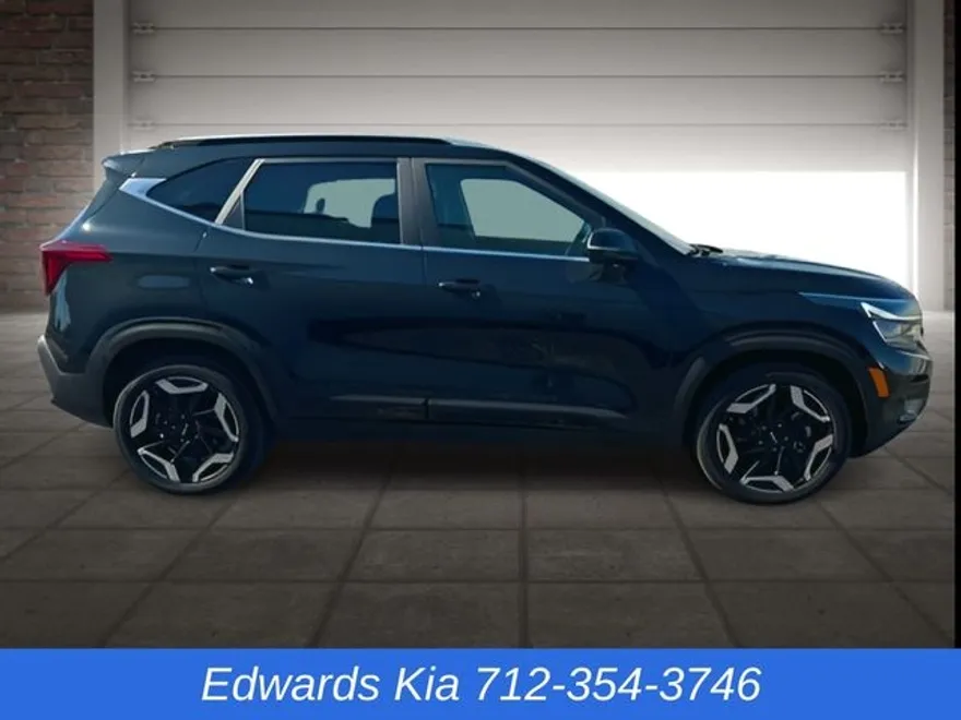 2024 Kia Seltos SX photo 1