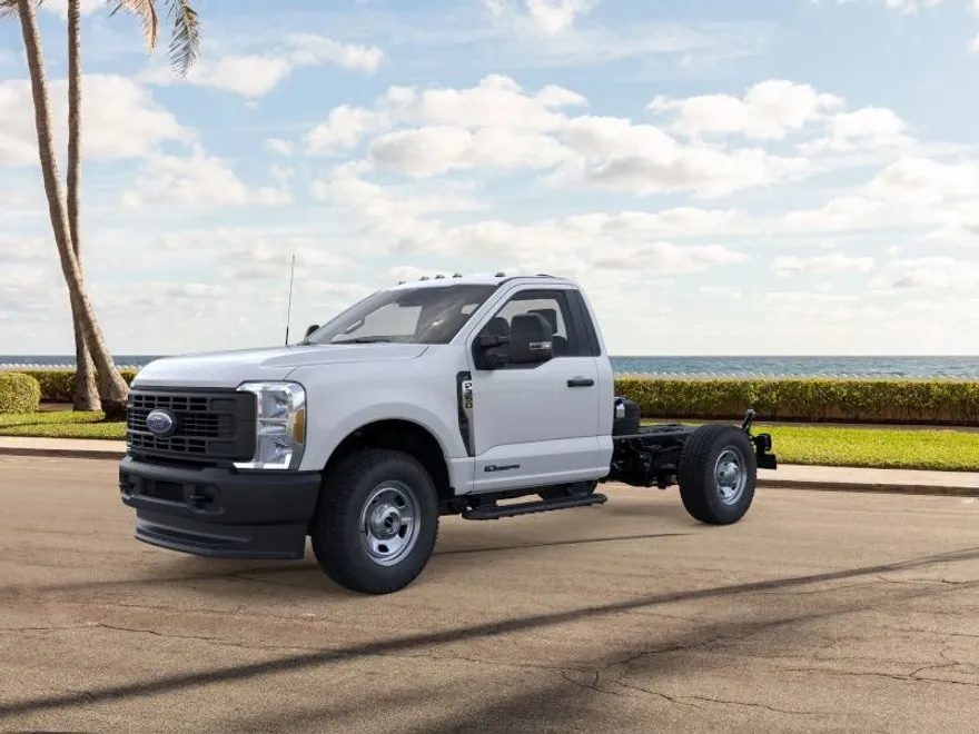 2026 Ford F-350 photo 1