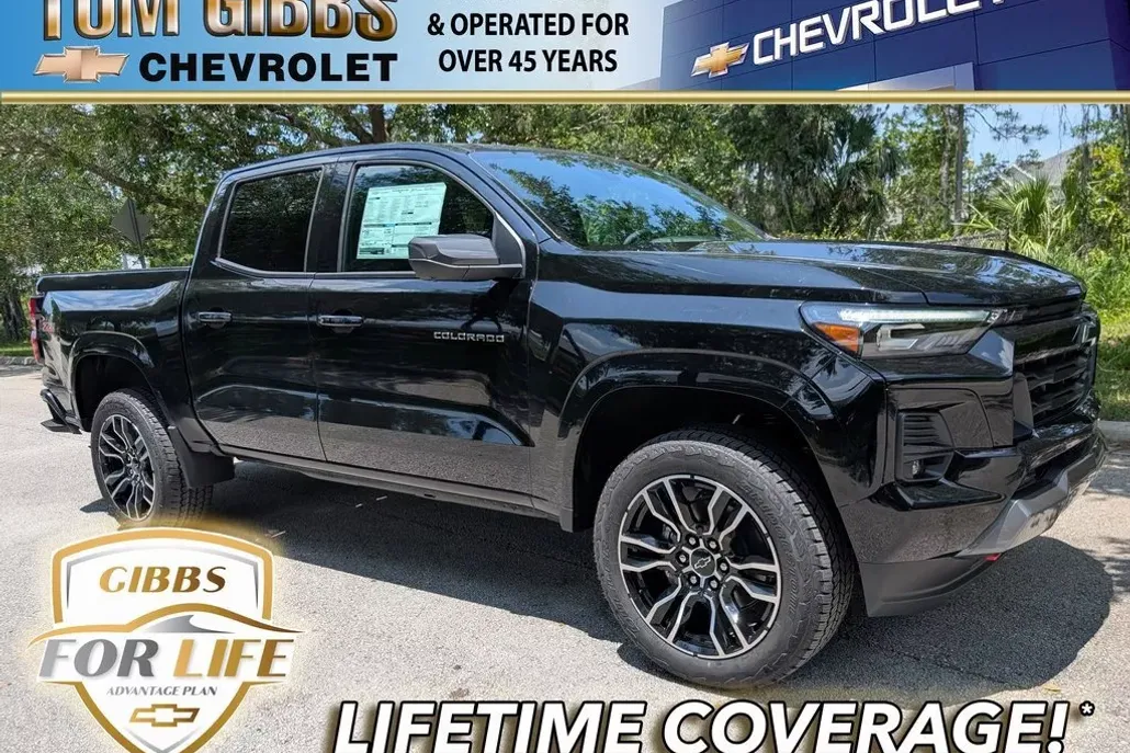 2025 Chevrolet Colorado Z71 photo 1
