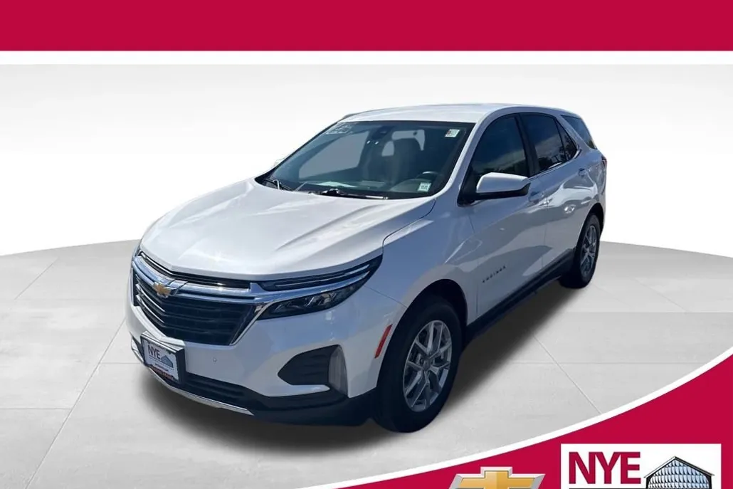2022 Chevrolet Equinox LT photo 1
