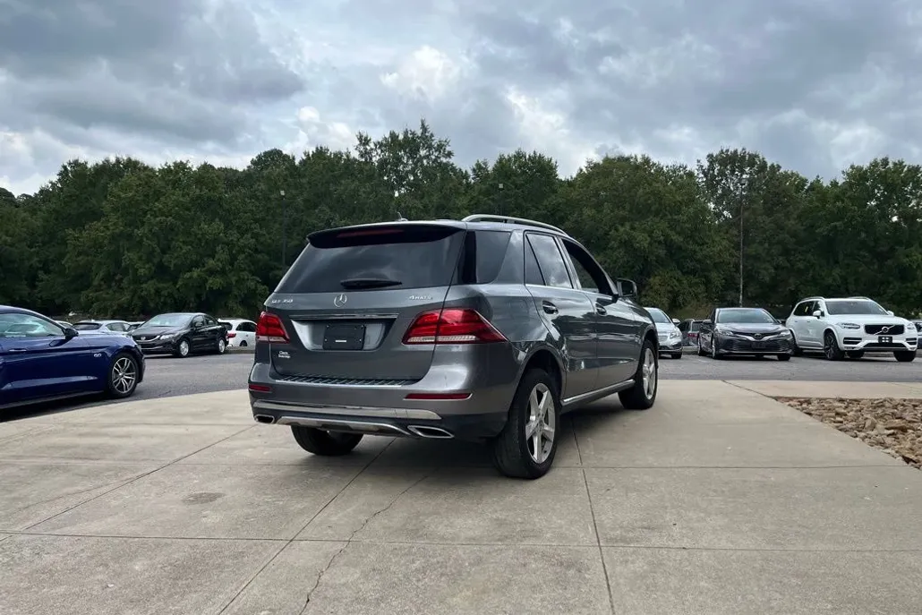 2017 Mercedes Benz GLE 350 photo 1
