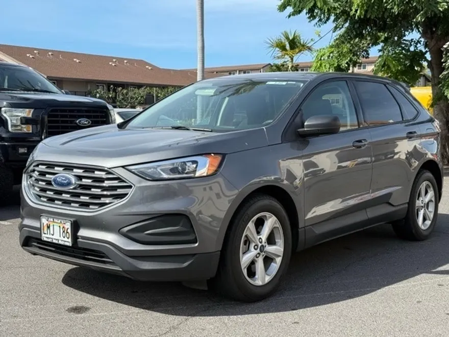 2022 Ford Edge SE photo 1