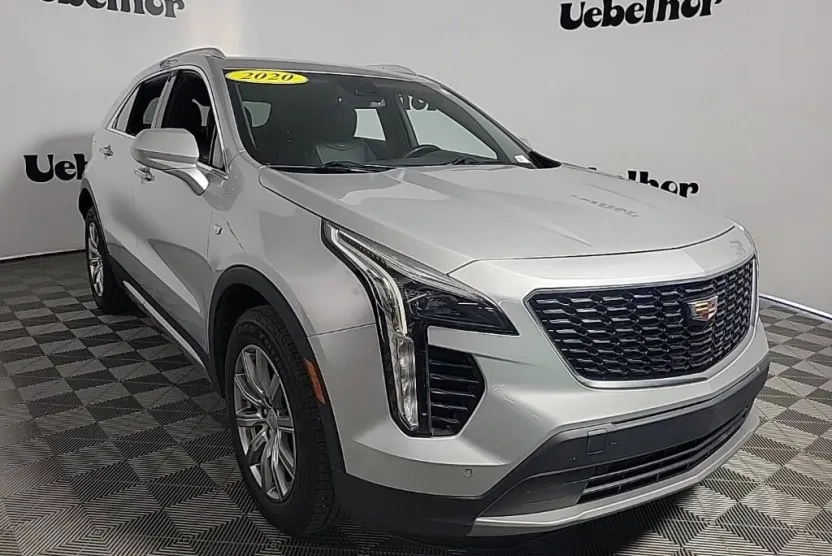 2020 Cadillac XT4 Premium Luxury photo 1