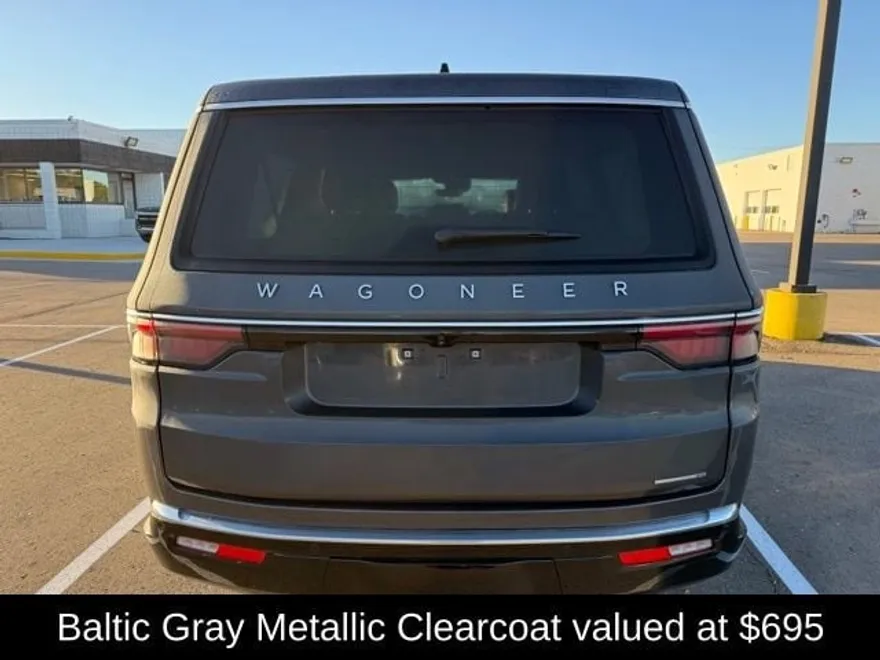 2024 Jeep Wagoneer L Series II photo 1