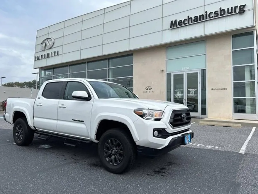 2023 Toyota Tacoma 4x4 SR5 Double Cab V6 photo 1