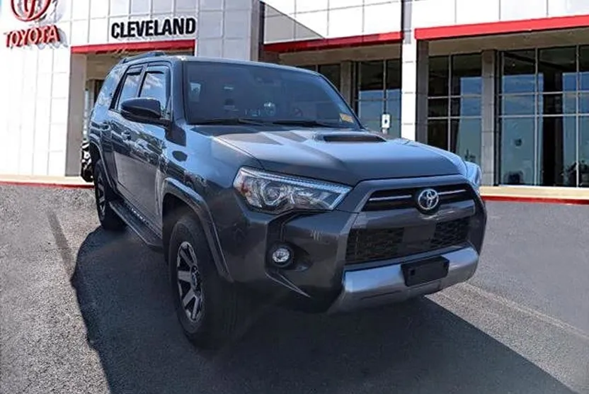 2023 Toyota 4Runner TRD Off-Road Premium photo 1