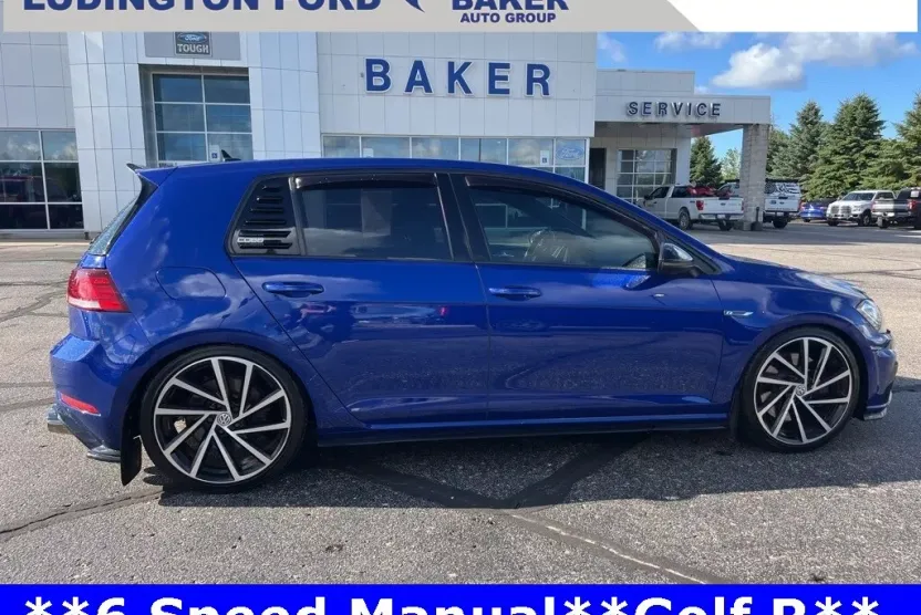 2019 Volkswagen Golf R 4Motion photo 1