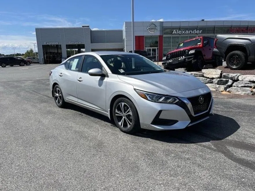 2020 Nissan Sentra SV photo 1
