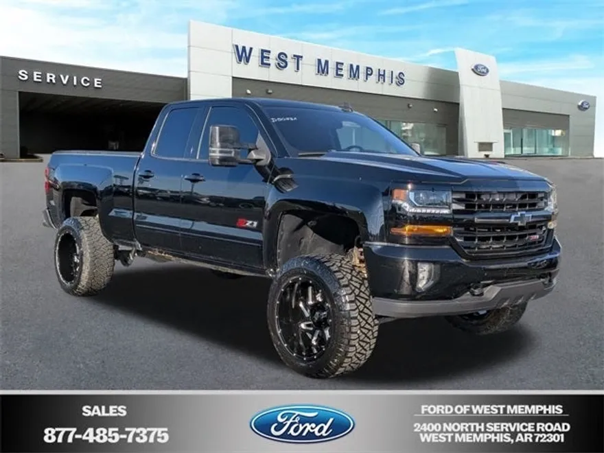 2016 Chevrolet Silverado 1500 LT2 photo 1