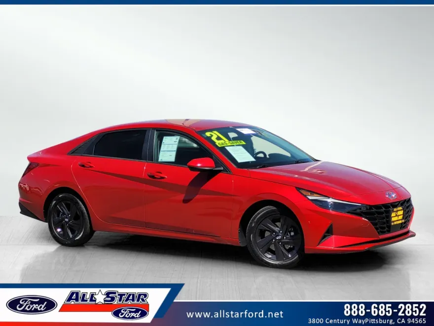 2021 Hyundai Elantra SEL photo 1