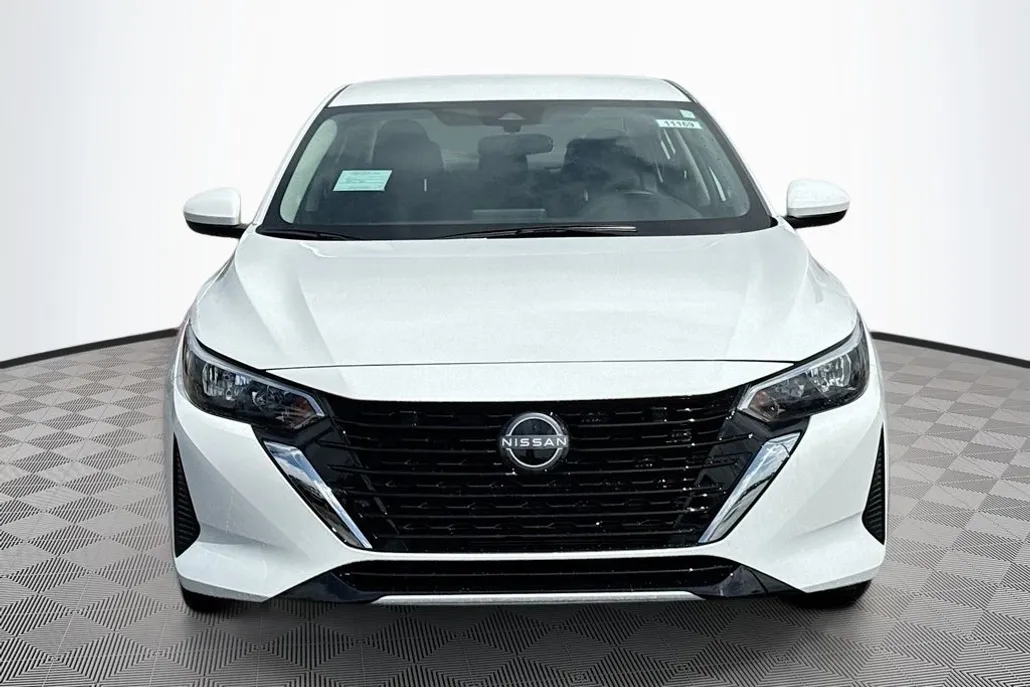 2025 Nissan Sentra S photo 1