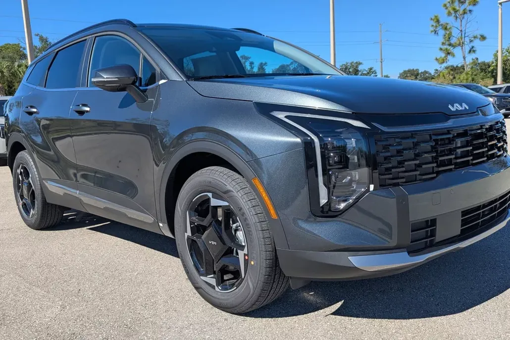 2026 Kia Sportage Hybrid EX photo 1