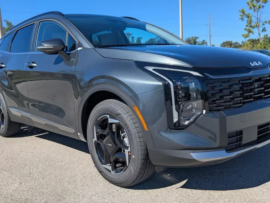 2026 Kia Sportage Hybrid EX photo 1
