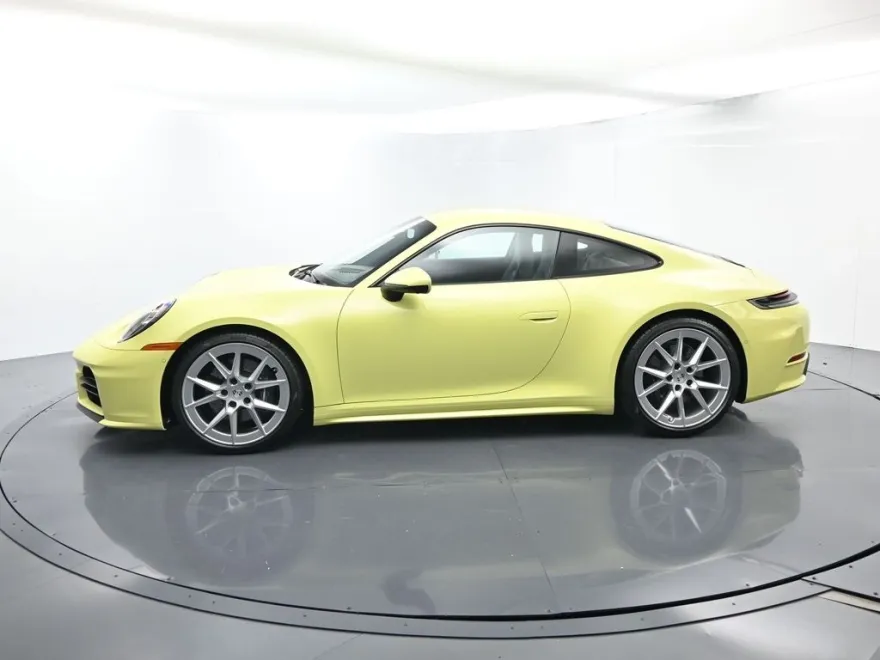 2025 Porsche 911 photo 1
