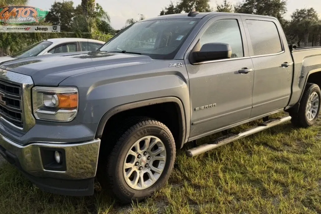 2015 Gmc Sierra 1500 SLE photo 1