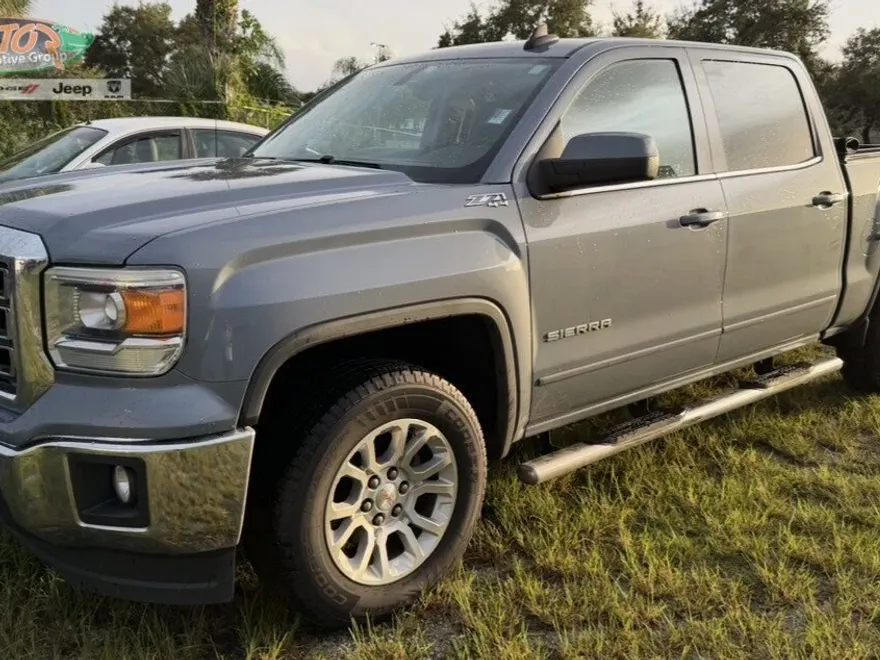 2015 Gmc Sierra 1500 SLE photo 1