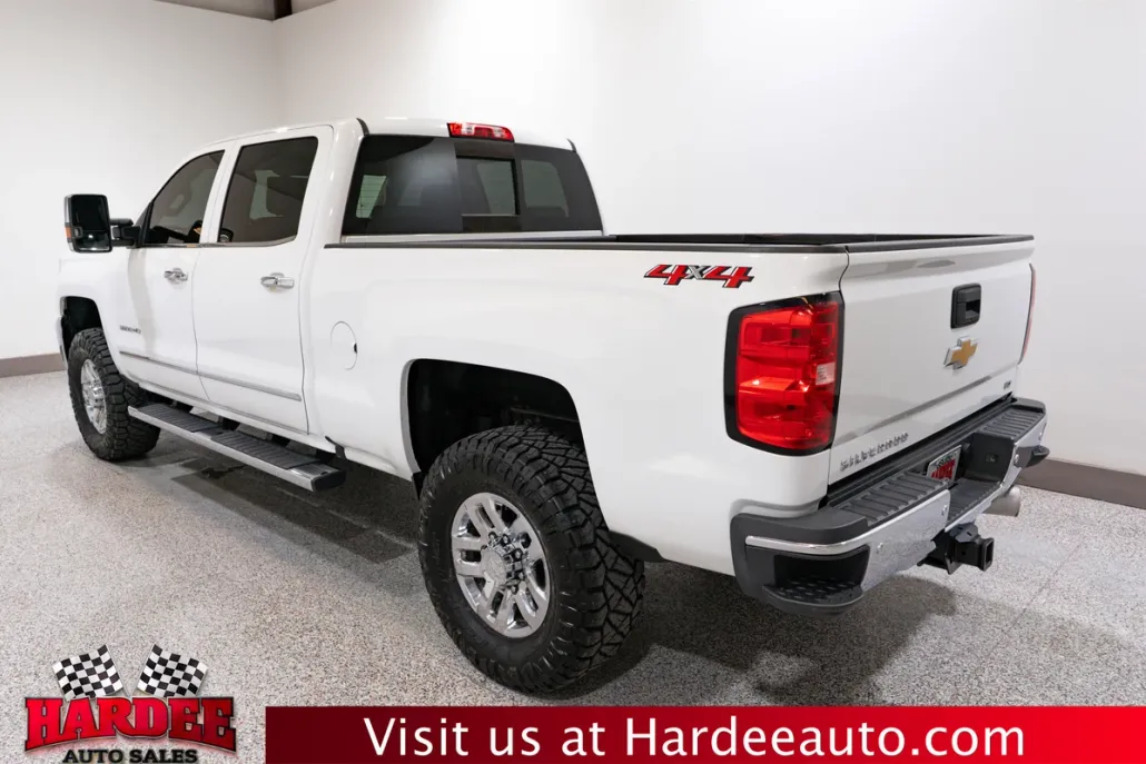 2019 Chevrolet Silverado 3500HD LTZ photo 1