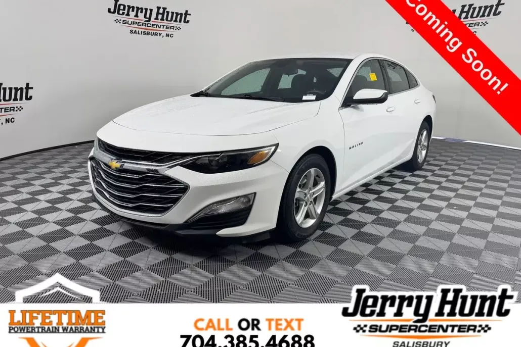 2023 Chevrolet Malibu LS photo 1