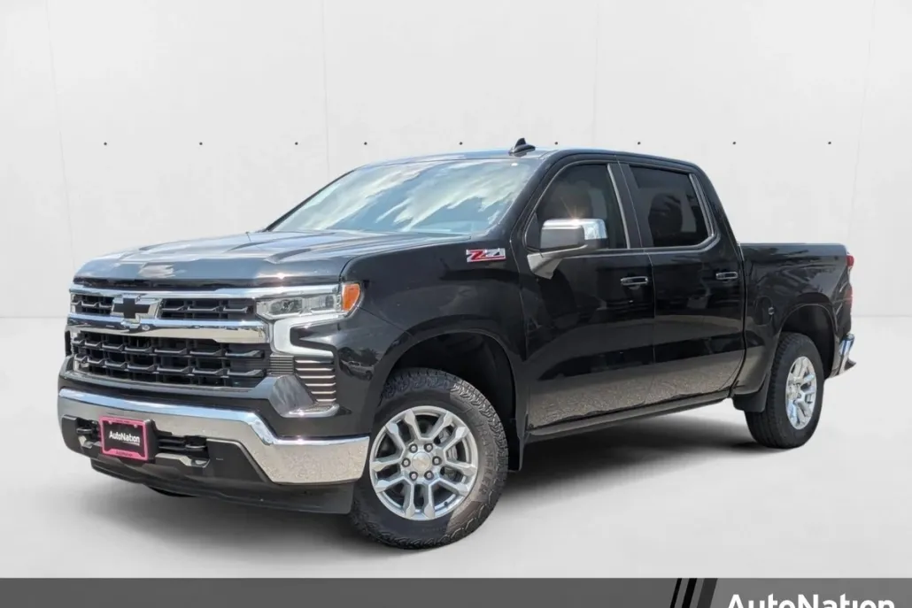 2025 Chevrolet Silverado 1500 LT photo 1