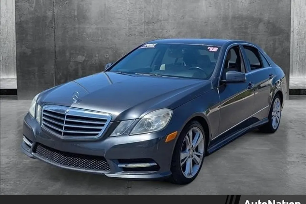 2013 Mercedes Benz E 350 photo 1