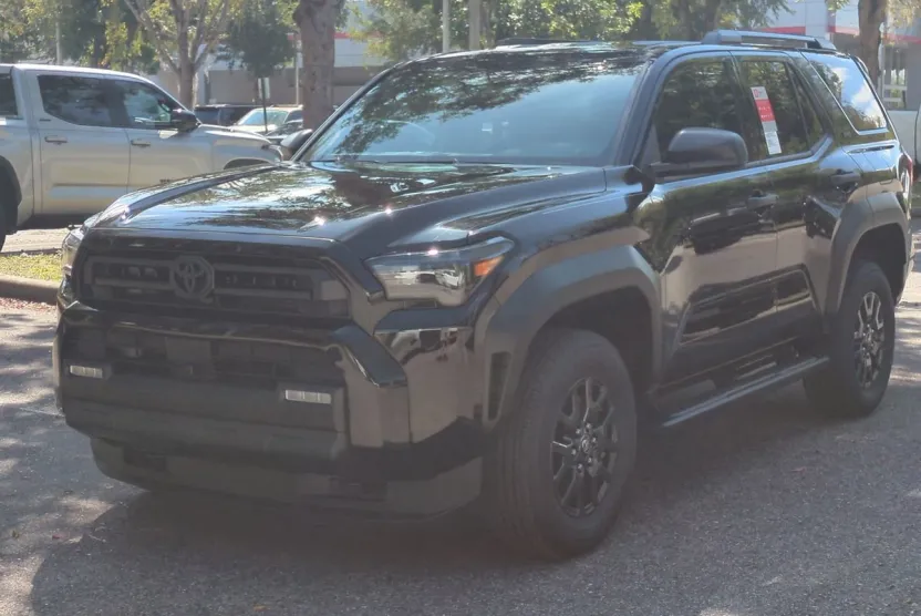 2025 Toyota 4Runner SR5 photo 1