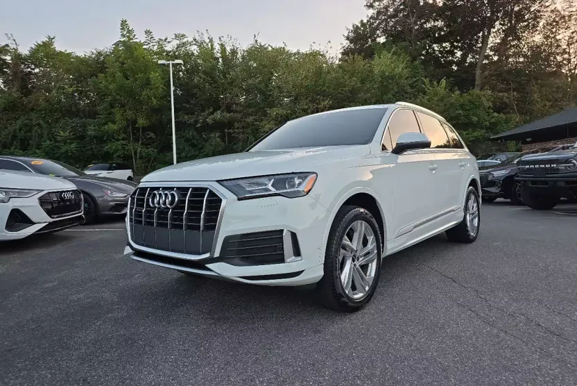 2022 Audi Q7 Premium 45 photo 1