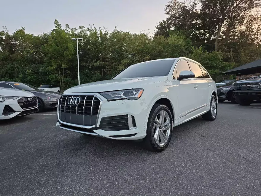 2022 Audi Q7 Premium 45 photo 1