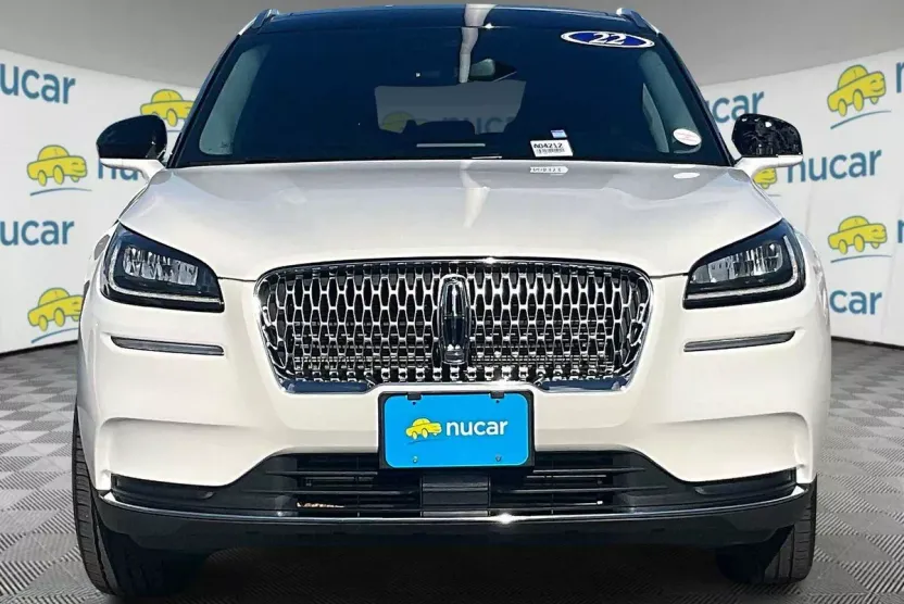 2022 Lincoln Corsair Standard photo 1