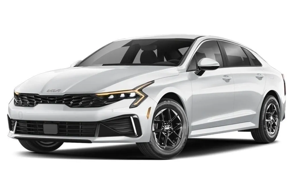 2025 Kia K5 LXS photo 1