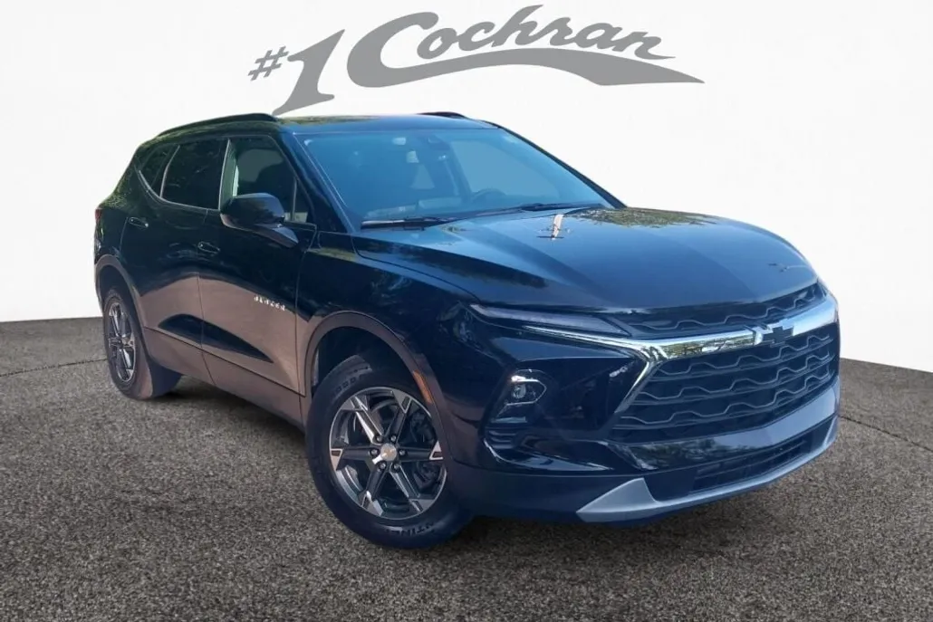 2025 Chevrolet Blazer photo 1