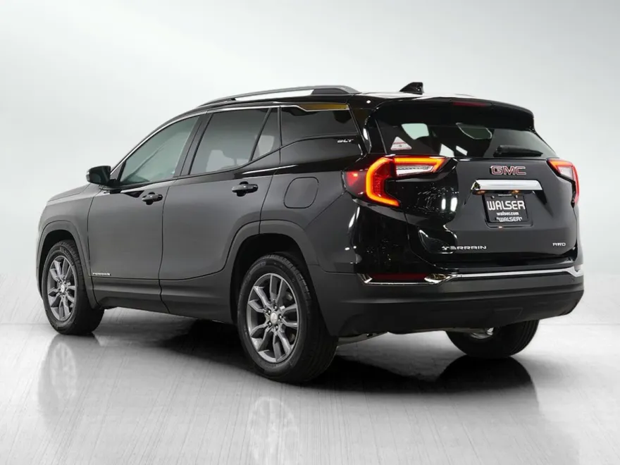 2024 Gmc Terrain SLT photo 1
