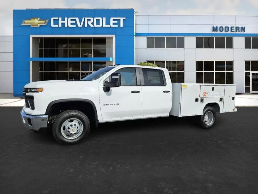 2024 Chevrolet Silverado 3500HD Work Truck photo 1