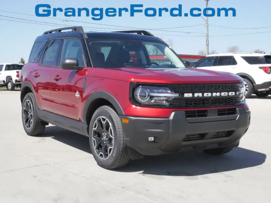 2025 Ford Bronco Sport Outer Banks photo 1