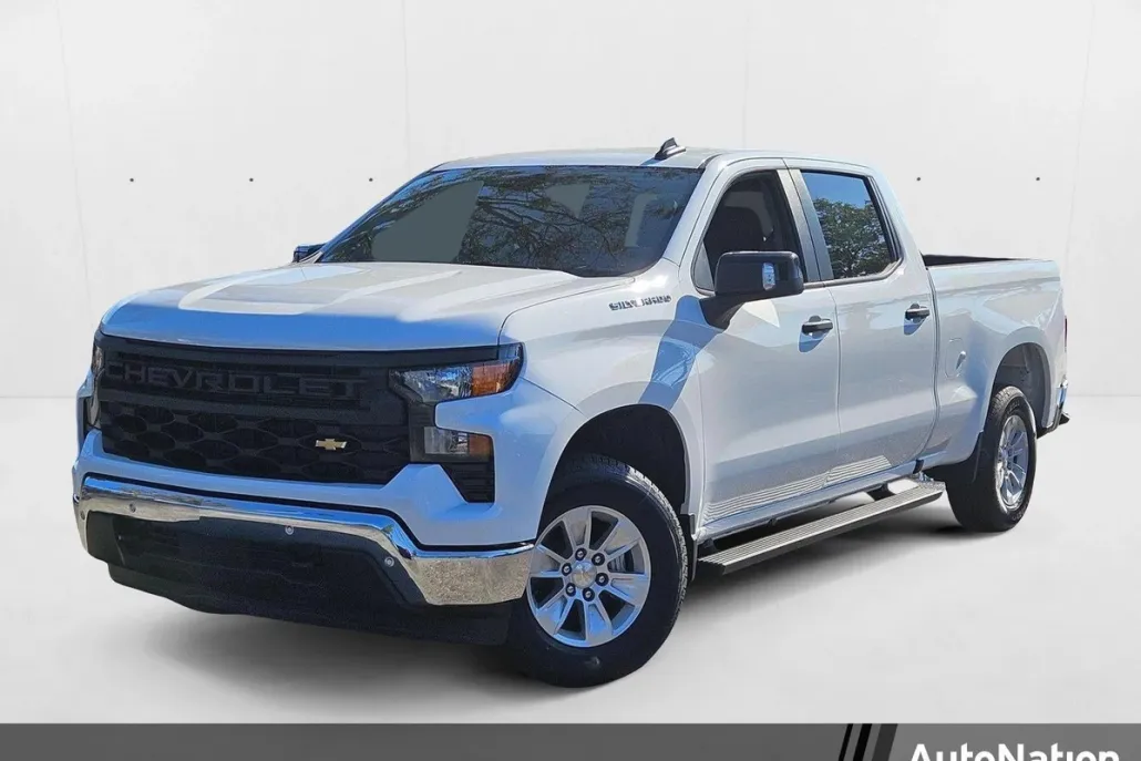 2025 Chevrolet Silverado 1500 photo 1