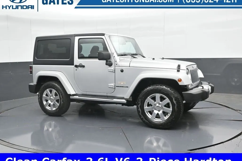 2012 Jeep Wrangler Sahara photo 1