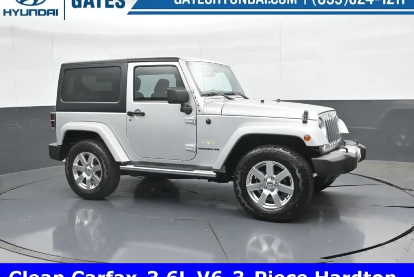 2012 Jeep Wrangler Sahara photo 1