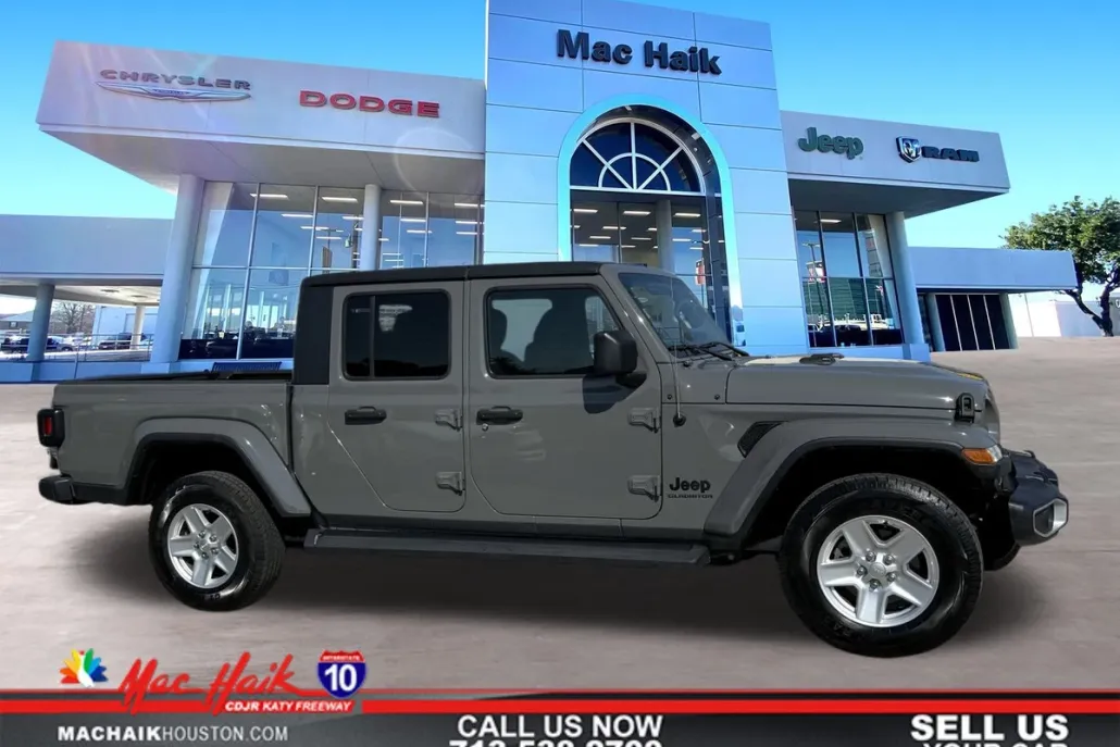 2021 Jeep Gladiator Sport S photo 1