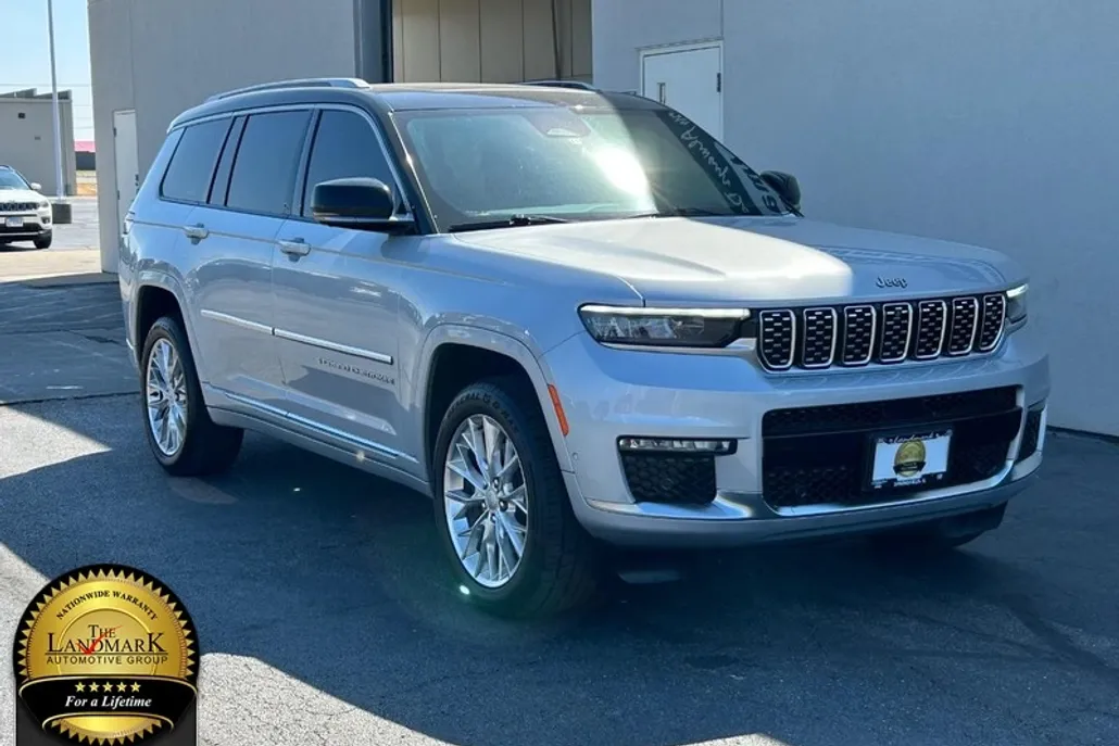 2021 Jeep Grand Cherokee L Summit photo 1