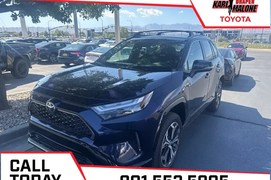 2025 Toyota RAV4 Hybrid XSE photo 1