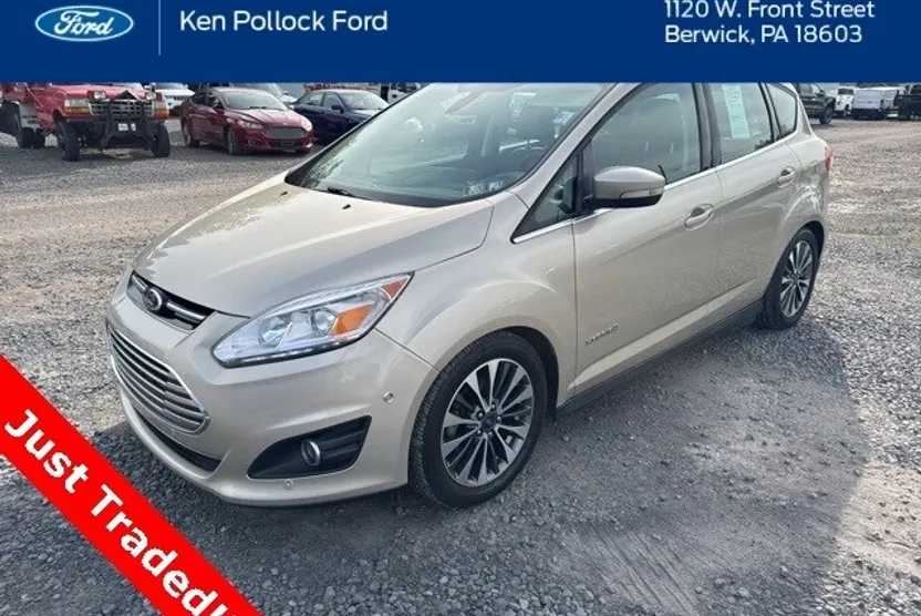 2017 Ford C-Max Hybrid Titanium photo 1