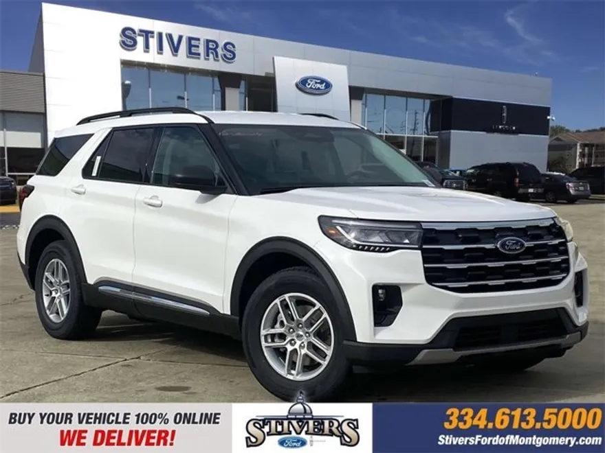 2025 Ford Explorer photo 1