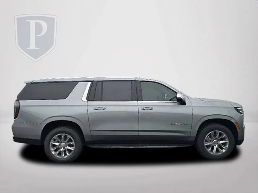 2025 Chevrolet Suburban Premier photo 1