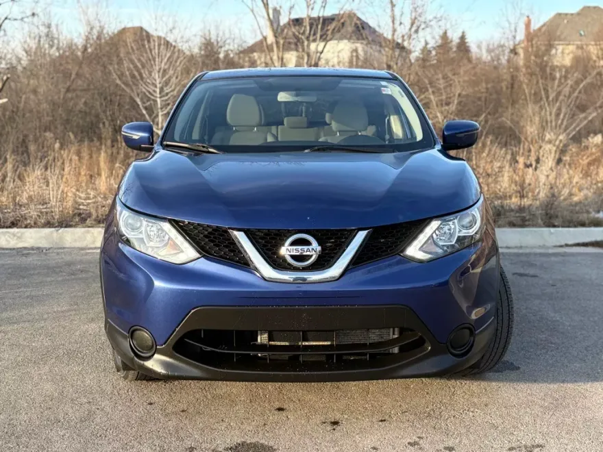 2018 Nissan Rogue Sport S photo 1