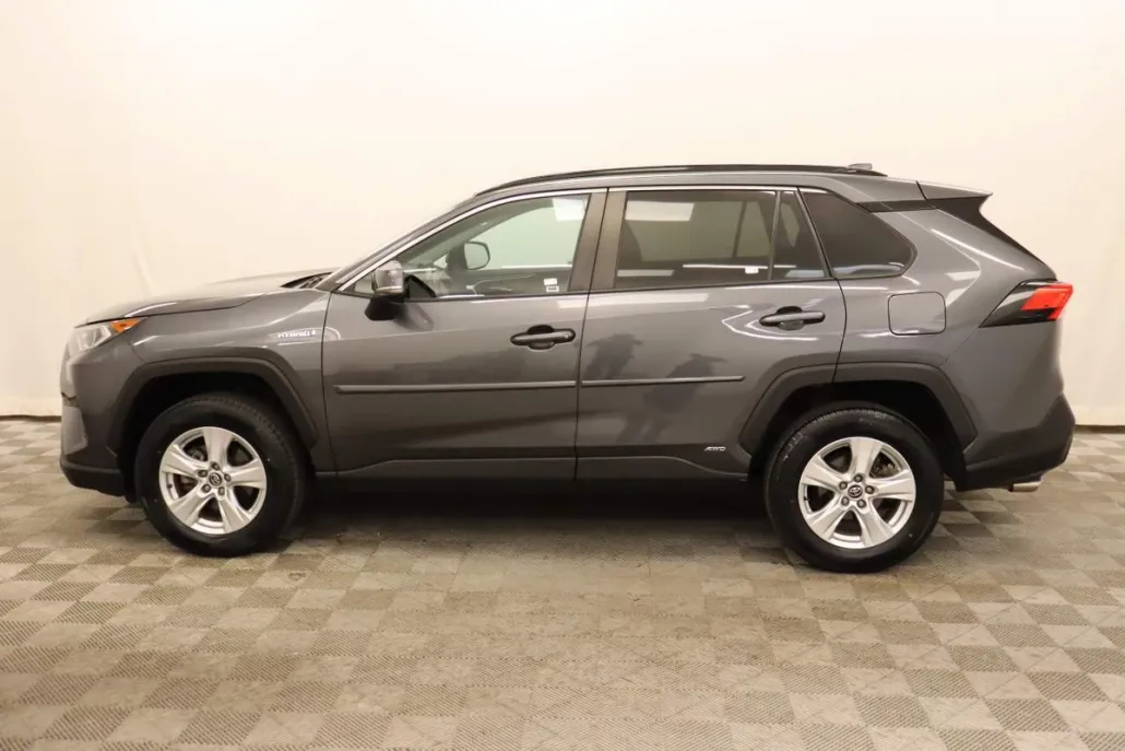 2020 Toyota RAV4 Hybrid XLE photo 1