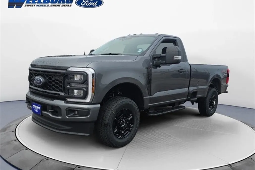 2025 Ford F-250 photo 1