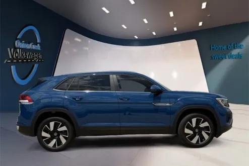 2025 Volkswagen Atlas Cross Sport SE Technology photo 3