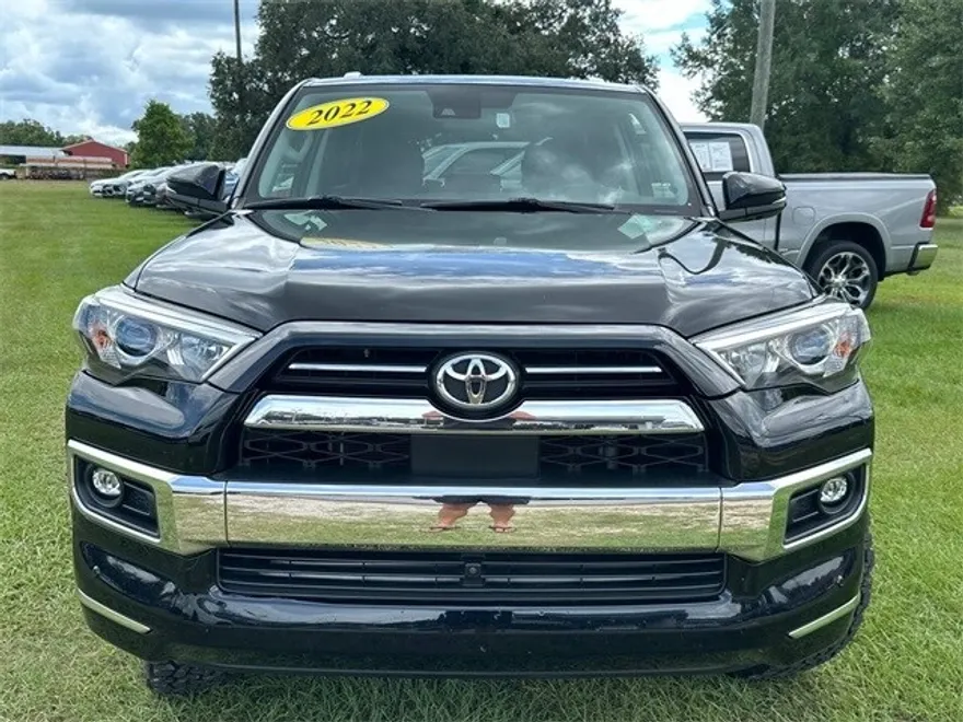 2022 Toyota 4Runner Limited photo 1