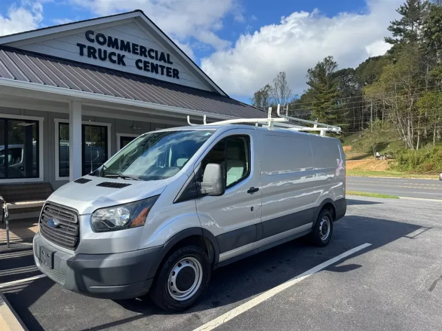 2017 Ford Transit Cargo photo 1