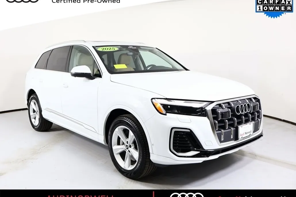 2025 Audi Q7 45 Premium photo 1